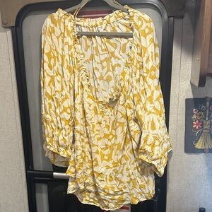 Chic Yellow and White Women's Blouse